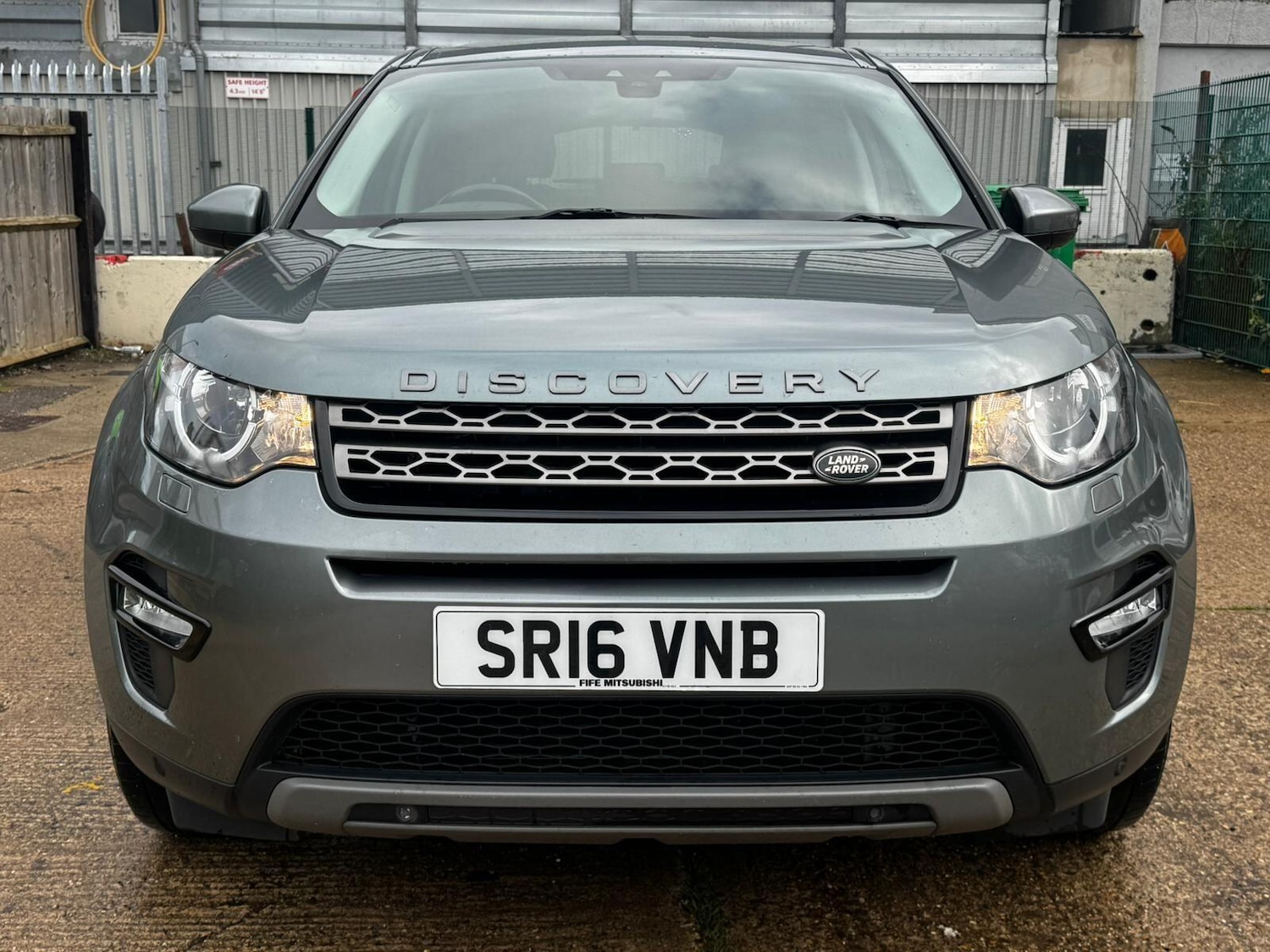 Used Land Rover Discovery Sport 2016 for sale - 76550051: Photo 3