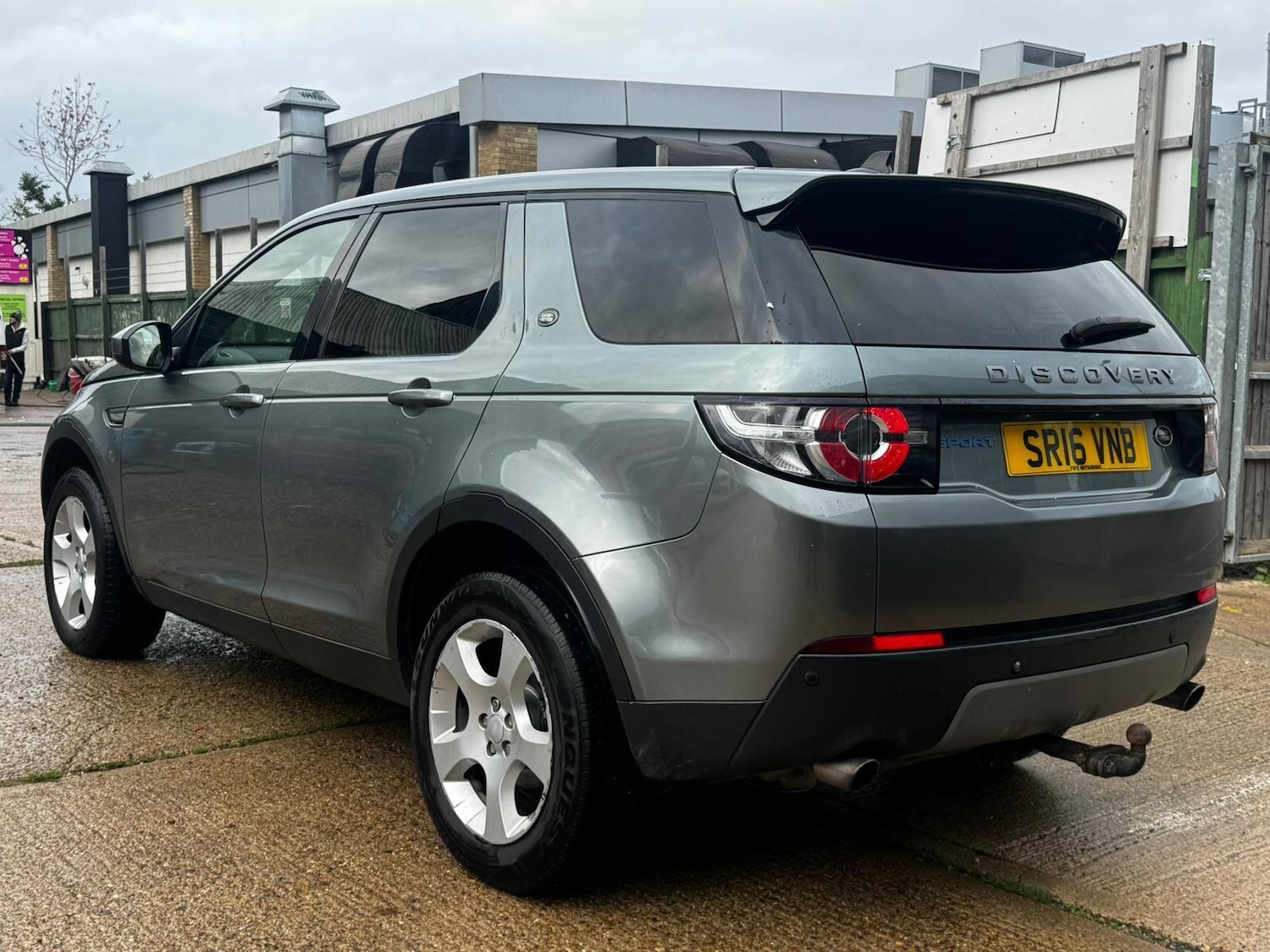 Used Land Rover Discovery Sport 2016 for sale - 76550051: Photo 6
