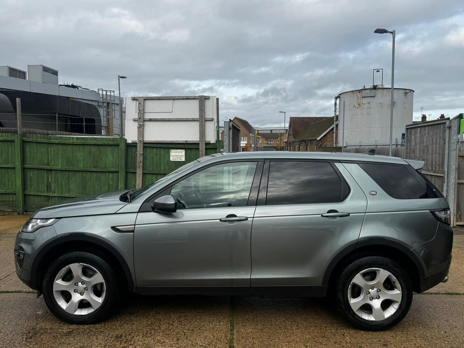Used Land Rover Discovery Sport 2016 for sale - 76550051: Photo 8