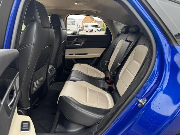 Used Jaguar XF 2018 for sale - 76226552: Photo 18