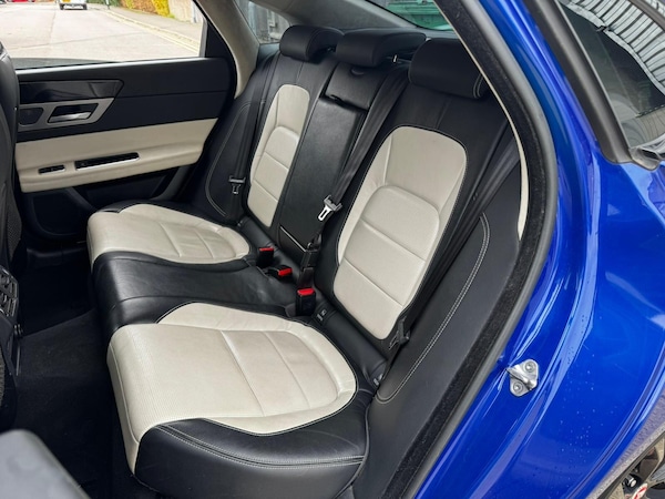 Used Jaguar XF 2018 for sale - 76226552: Photo 19