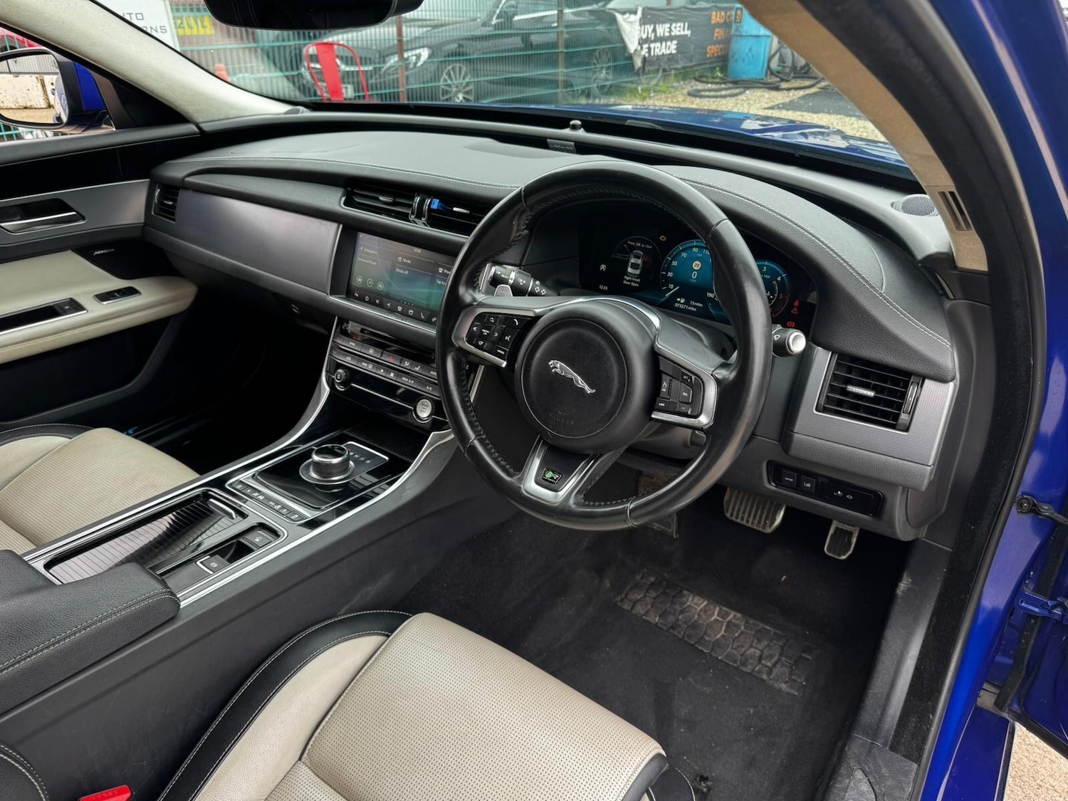 Used Jaguar XF 2018 for sale - 76226552: Photo 7