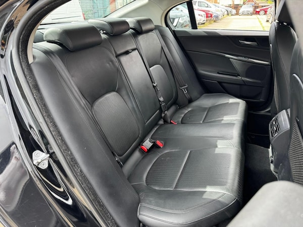 Used Jaguar XE 2018 for sale - 76200513: Photo 16