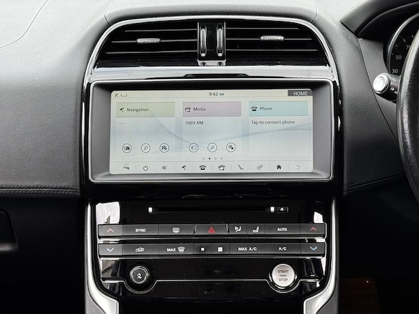 Used Jaguar XE 2018 for sale - 76200513: Photo 25