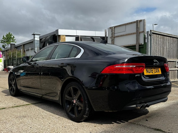 Used Jaguar XE 2018 for sale - 76200513: Photo 8