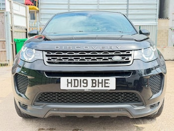 Used Land Rover Discovery Sport 2019 for sale - 79202650: Photo