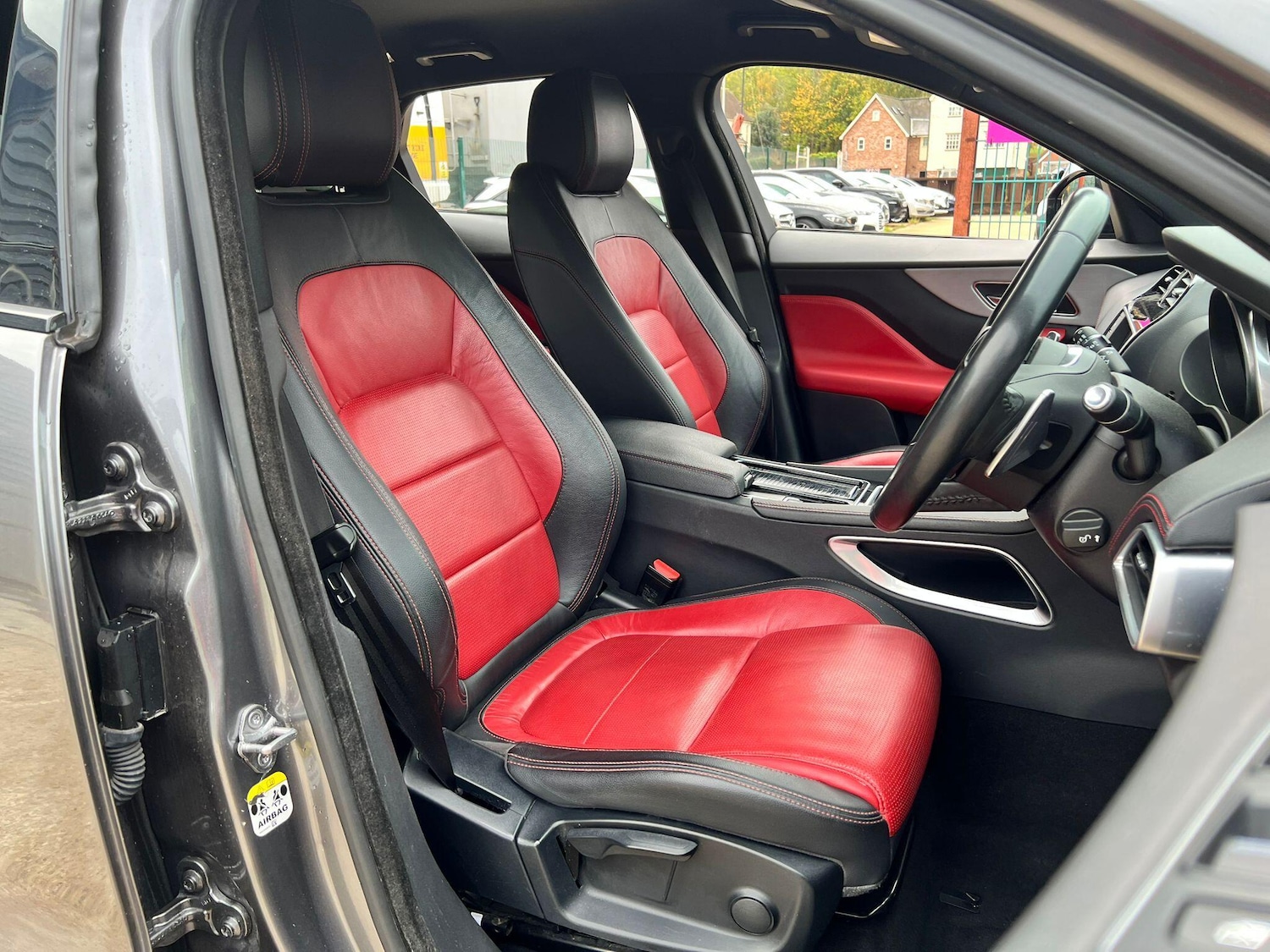 Used Jaguar F-Pace 2017 for sale - 76361514: Photo 14
