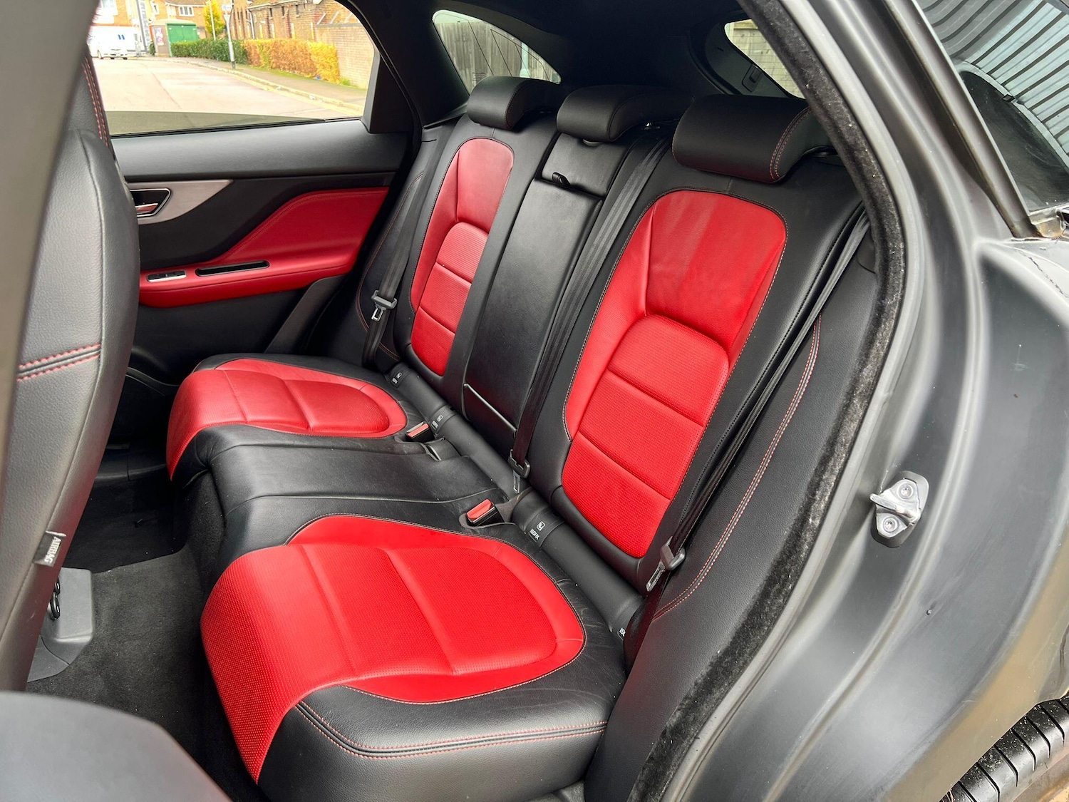 Used Jaguar F-Pace 2017 for sale - 76361514: Photo 18