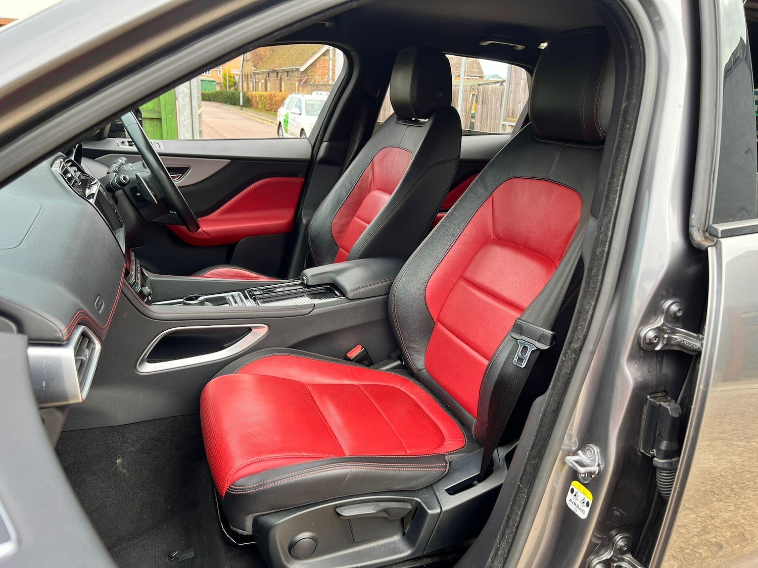 Used Jaguar F-Pace 2017 for sale - 76361514: Photo 21