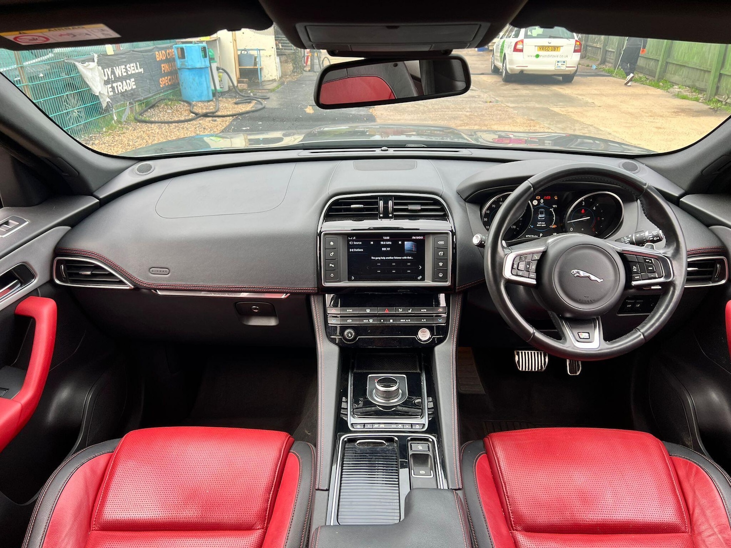 Used Jaguar F-Pace 2017 for sale - 76361514: Photo 23