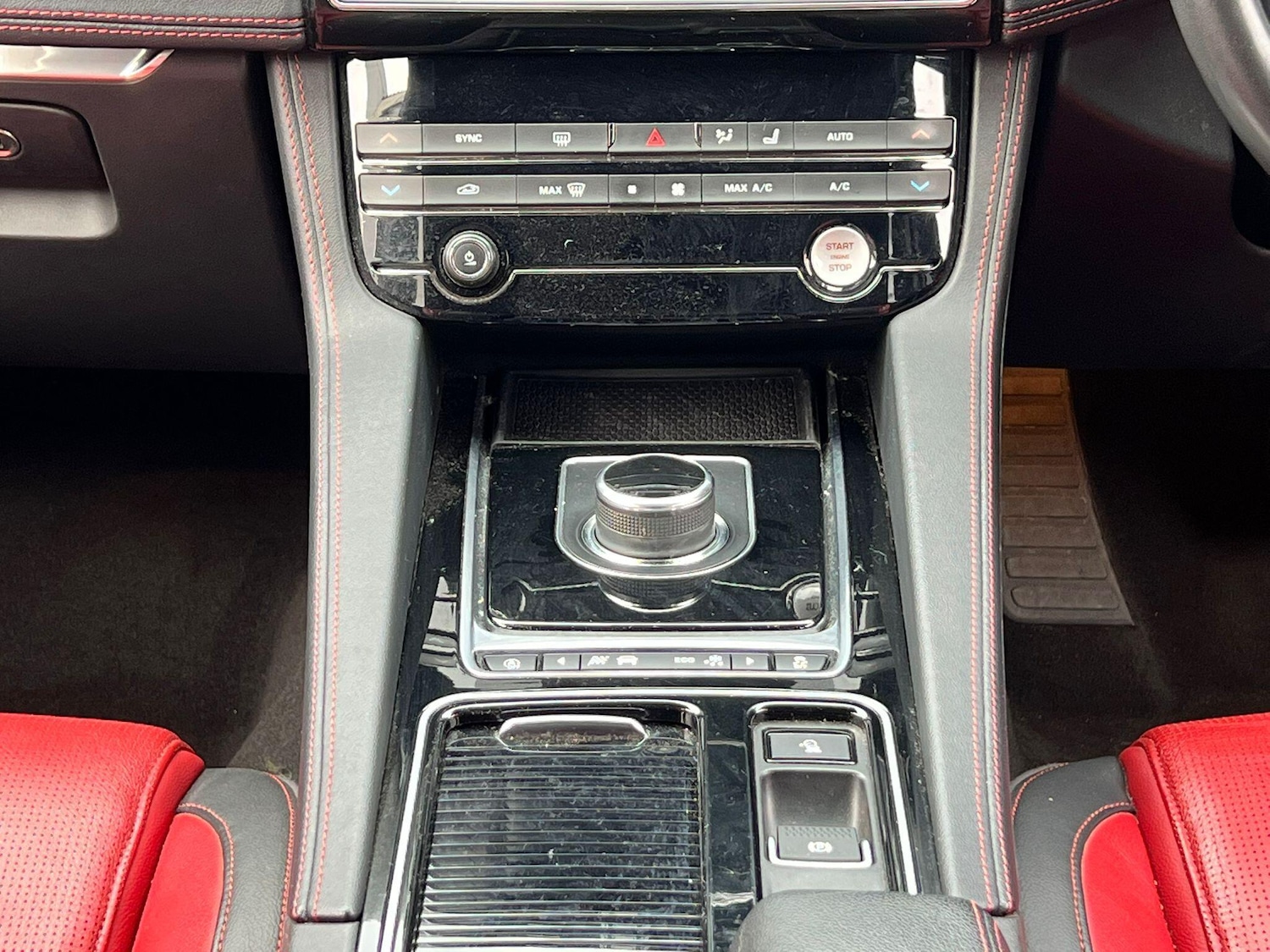 Used Jaguar F-Pace 2017 for sale - 76361514: Photo 25