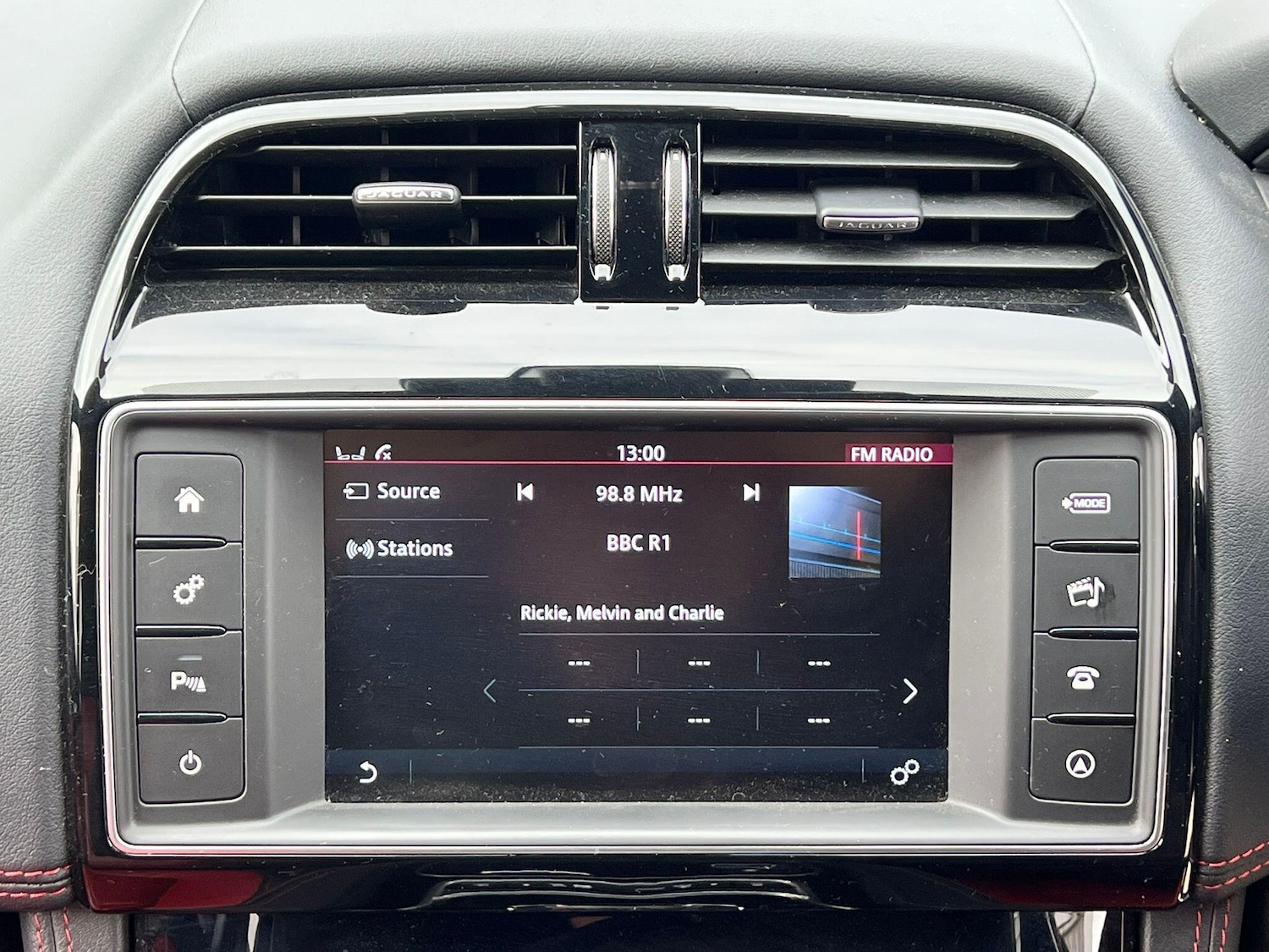 Used Jaguar F-Pace 2017 for sale - 76361514: Photo 26