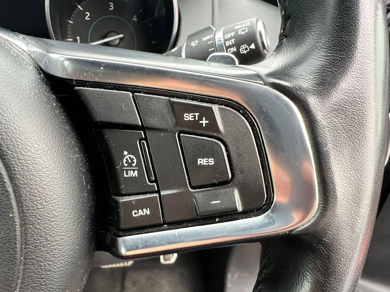 Used Jaguar F-Pace 2017 for sale - 76361514: Photo 30