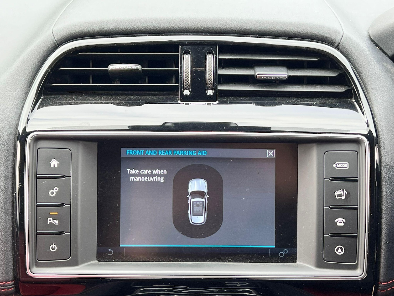 Used Jaguar F-Pace 2017 for sale - 76361514: Photo 4