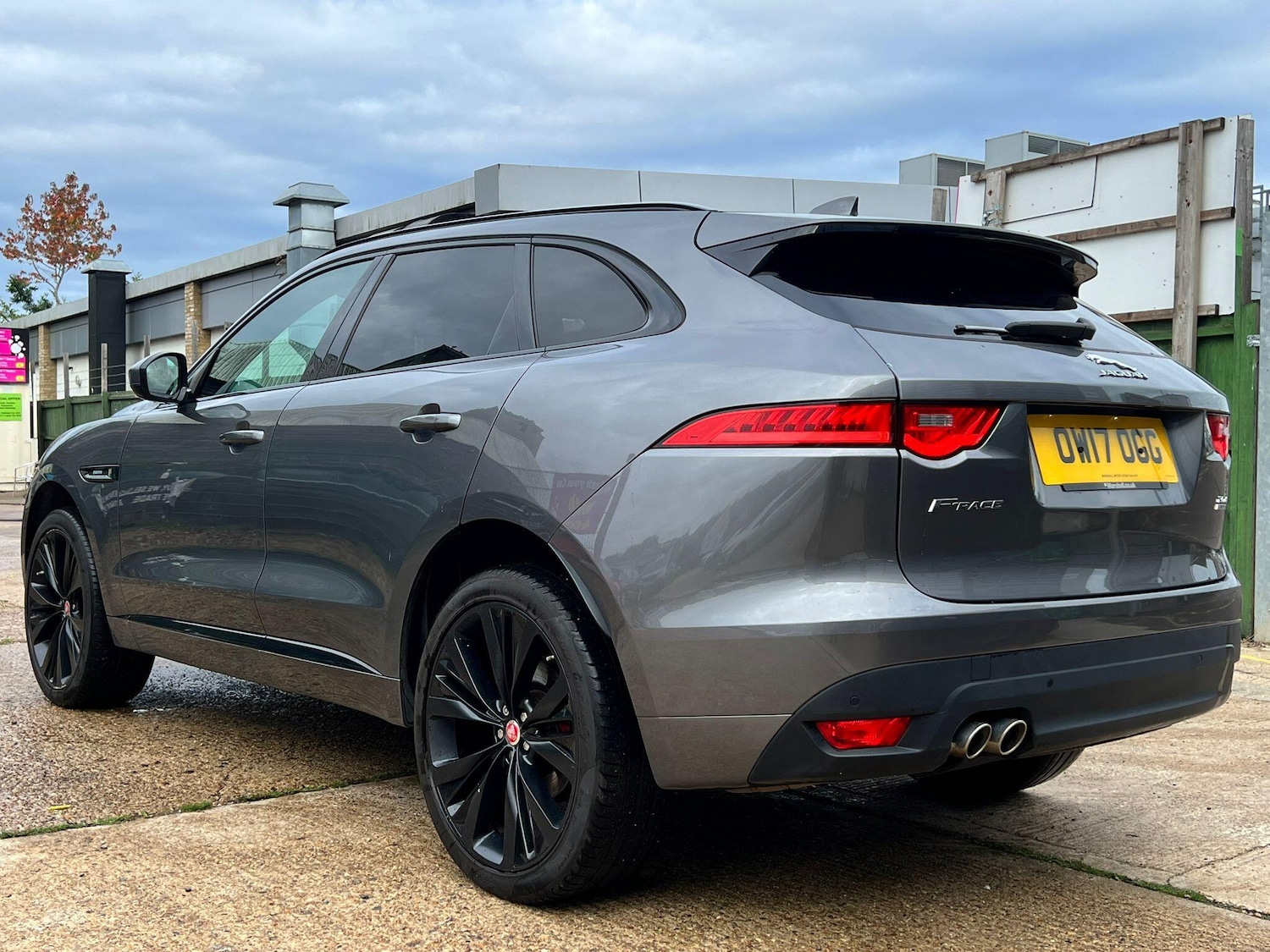 Used Jaguar F-Pace 2017 for sale - 76361514: Photo 8