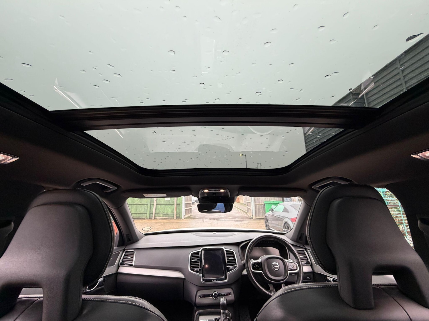 Used Volvo XC90 2016 for sale - 77143098: Photo 2