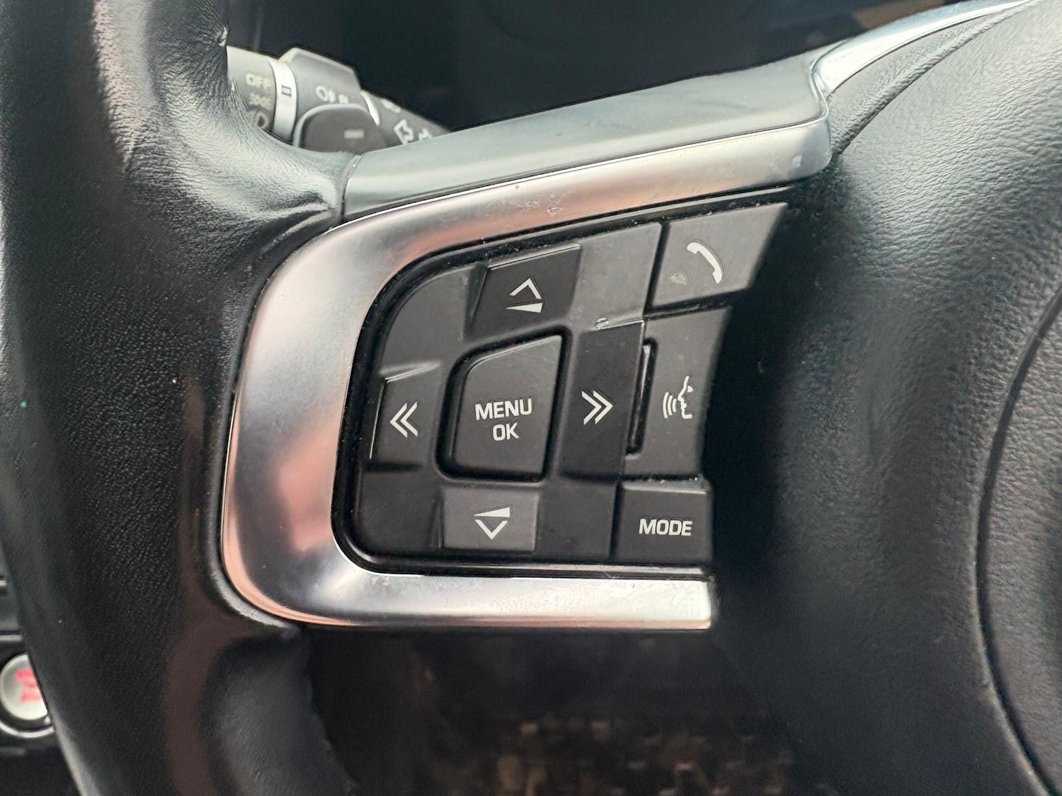 Used Jaguar XF 2017 for sale - 77279062: Photo 26