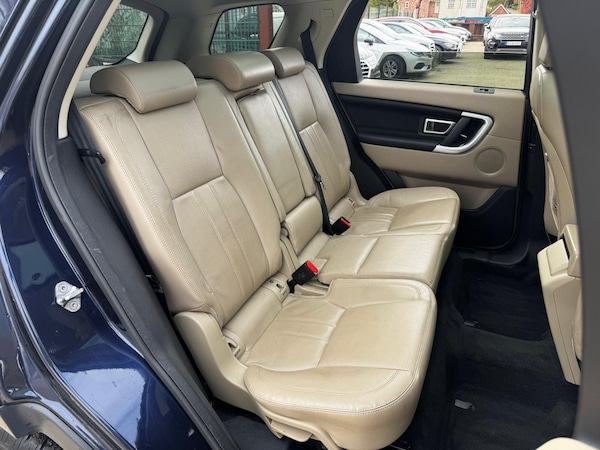 Used Land Rover Discovery Sport 2017 for sale - 76227948: Photo 16