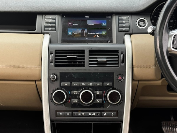 Used Land Rover Discovery Sport 2017 for sale - 76227948: Photo 25