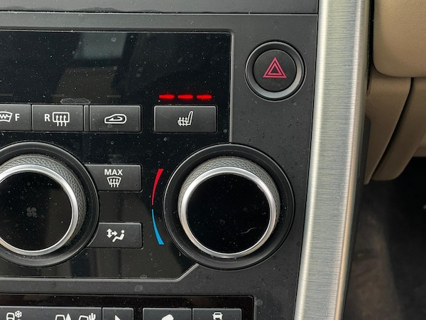 Used Land Rover Discovery Sport 2017 for sale - 76227948: Photo 30