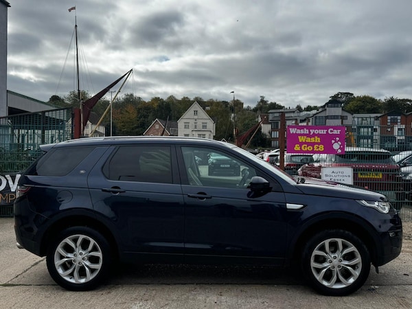 Used Land Rover Discovery Sport 2017 for sale - 76227948: Photo 3