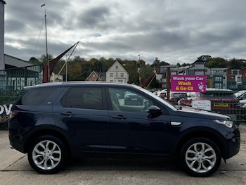 Used Land Rover Discovery Sport 2017 for sale - 76227948: Photo 3