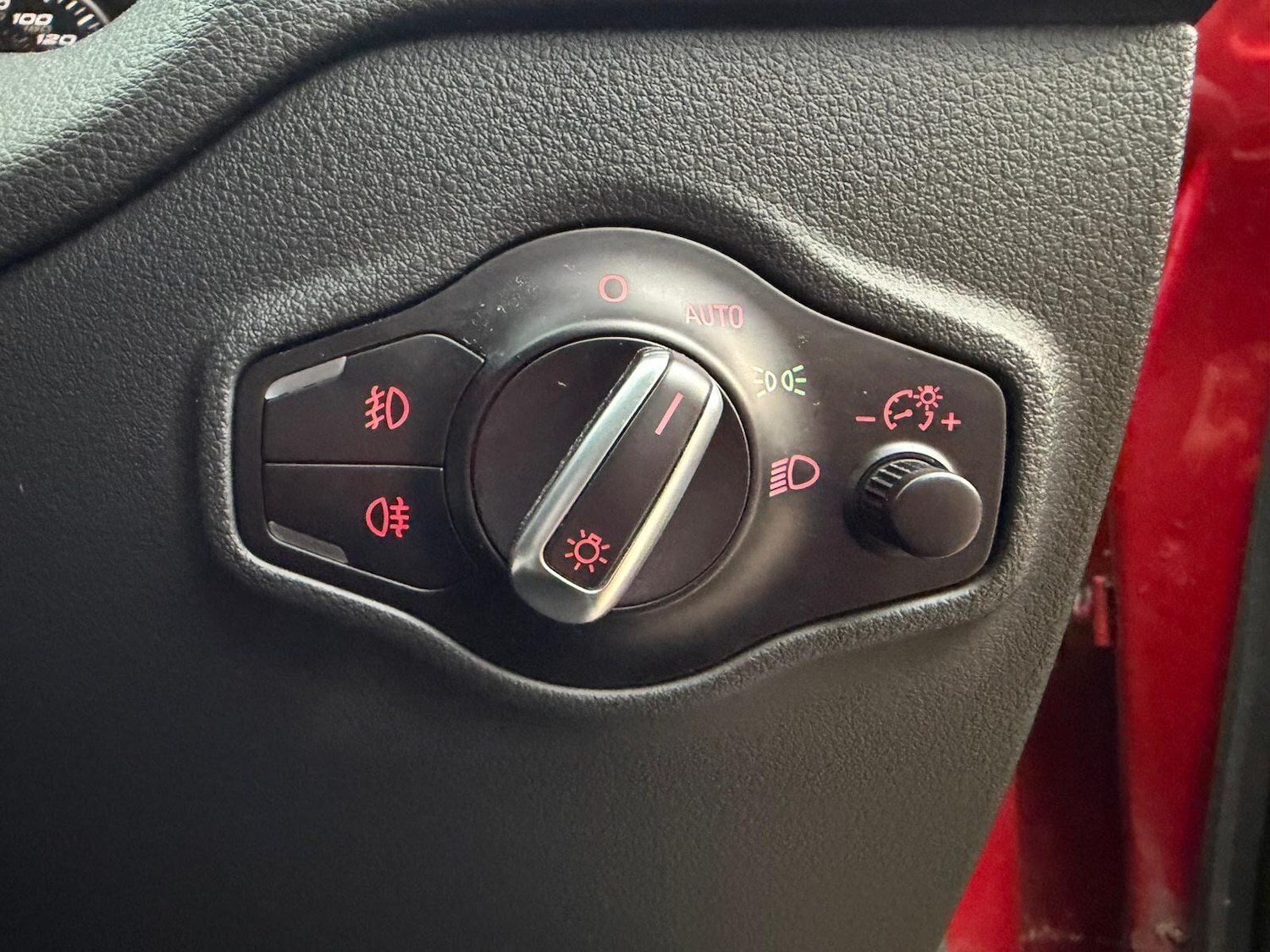 Used Audi Q5 2015 for sale - 77040149: Photo 28