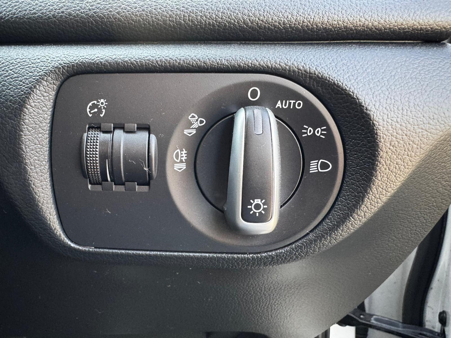 Used Audi Q3 2017 for sale - 77343934: Photo 6