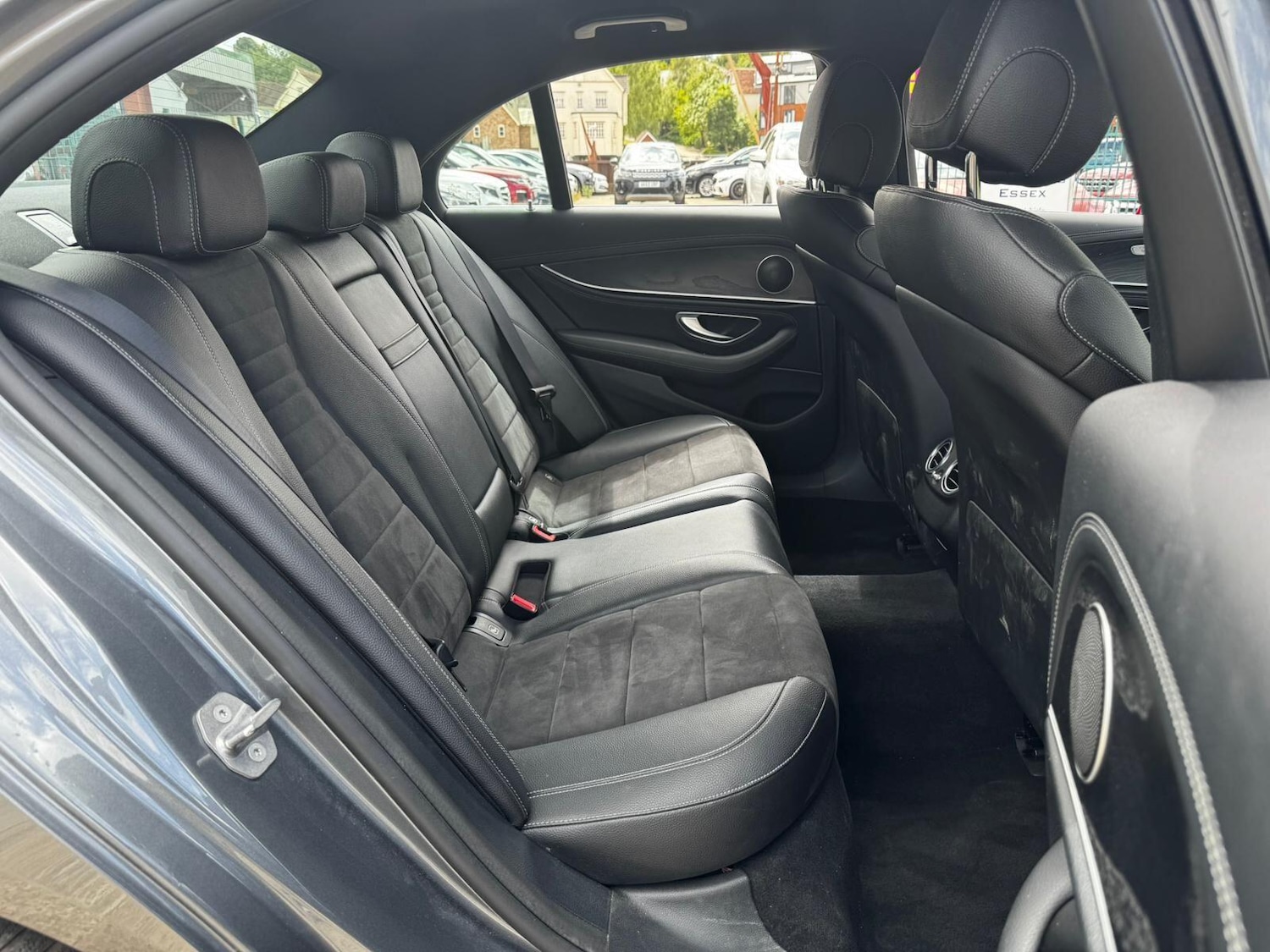 Used Mercedes-Benz E Class 2017 for sale - 76988844: Photo 12