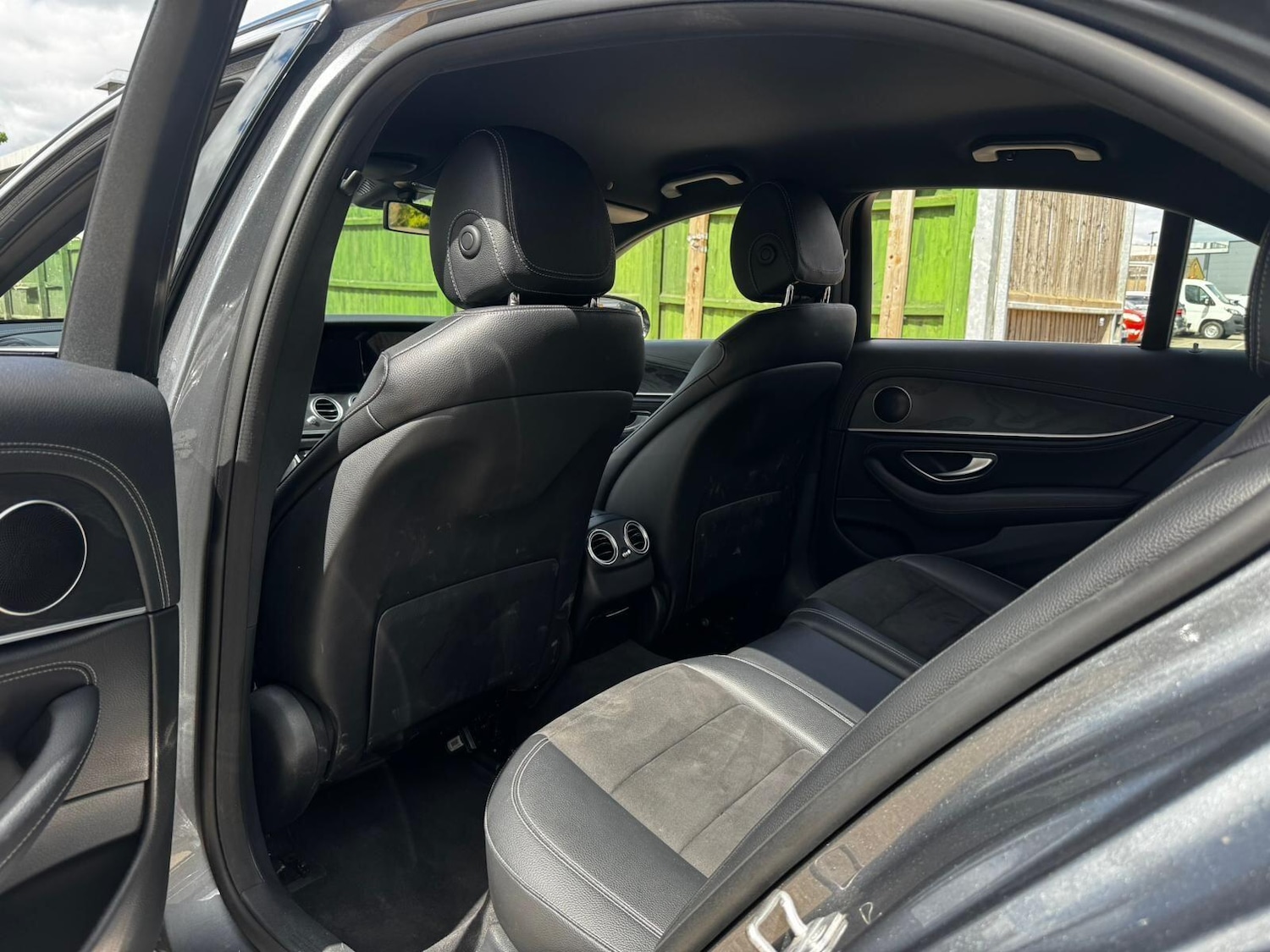 Used Mercedes-Benz E Class 2017 for sale - 76988844: Photo 21