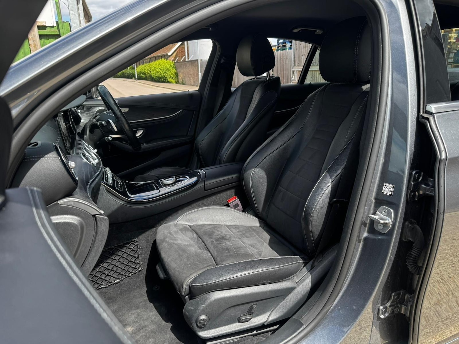 Used Mercedes-Benz E Class 2017 for sale - 76988844: Photo 23