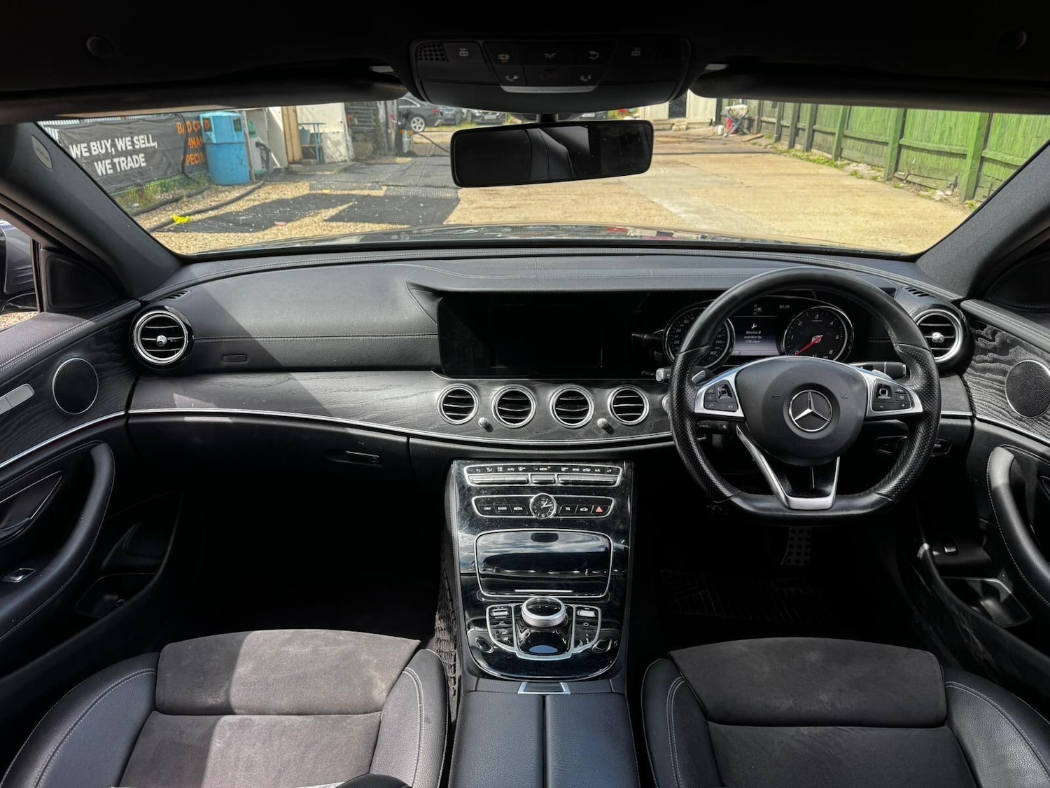 Used Mercedes-Benz E Class 2017 for sale - 76988844: Photo 25