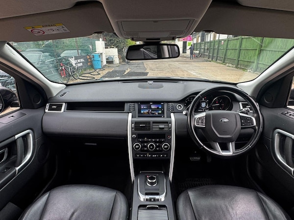 Used Land Rover Discovery Sport 2018 for sale - 76215160: Photo 4