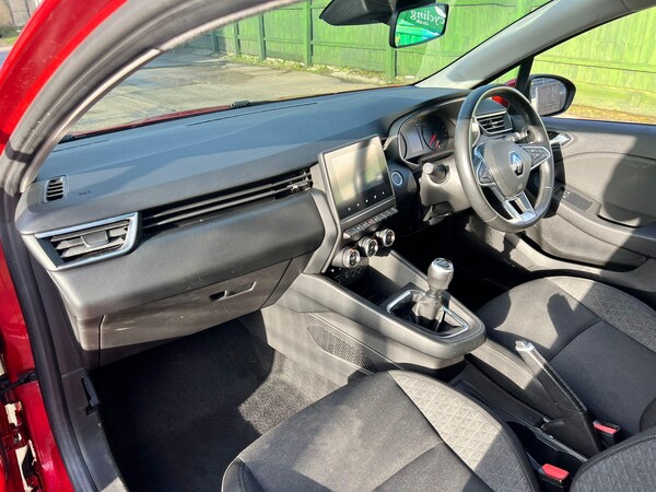 Used Renault Clio 2020 for sale - 73359521: Photo 17