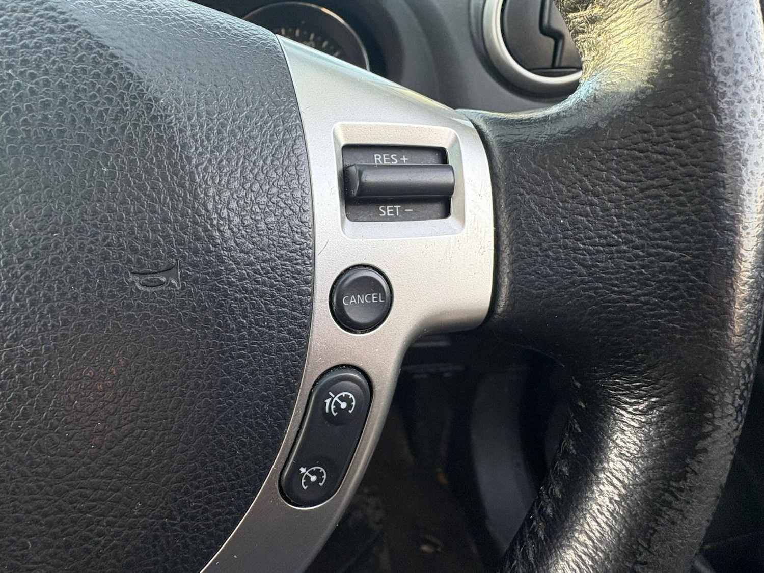 Used Nissan Qashqai+2 for sale - 77359159: Photo 23