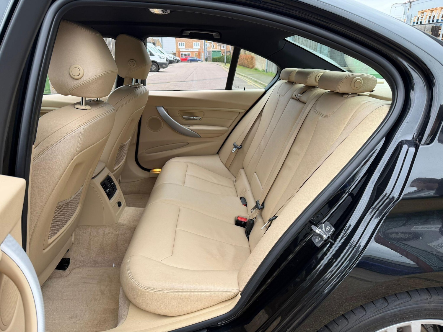 Used BMW 3 Series 2014 for sale - 76926528: Photo 19