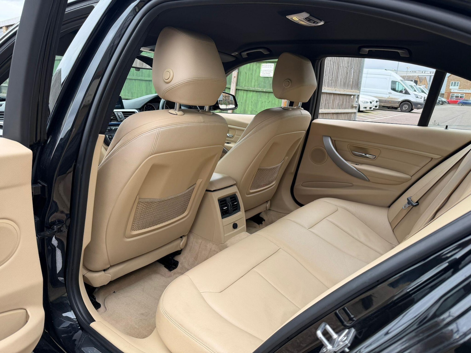 Used BMW 3 Series 2014 for sale - 76926528: Photo 21