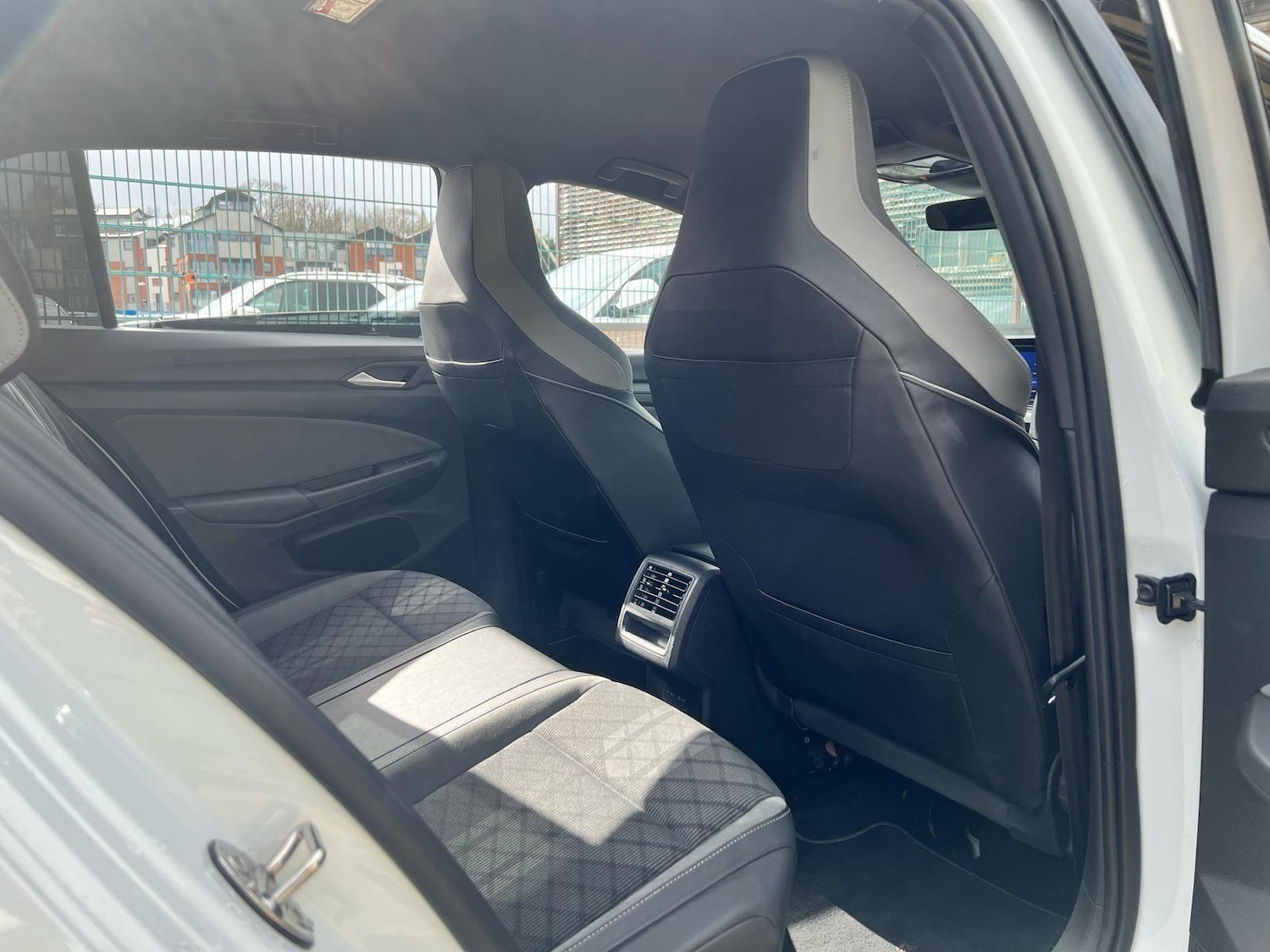 Used Volkswagen Golf 2022 for sale - 76832830: Photo 25