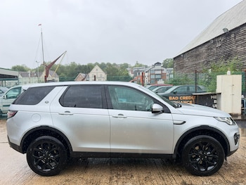 Used Land Rover Discovery Sport 2018 for sale - 78878241: Photo