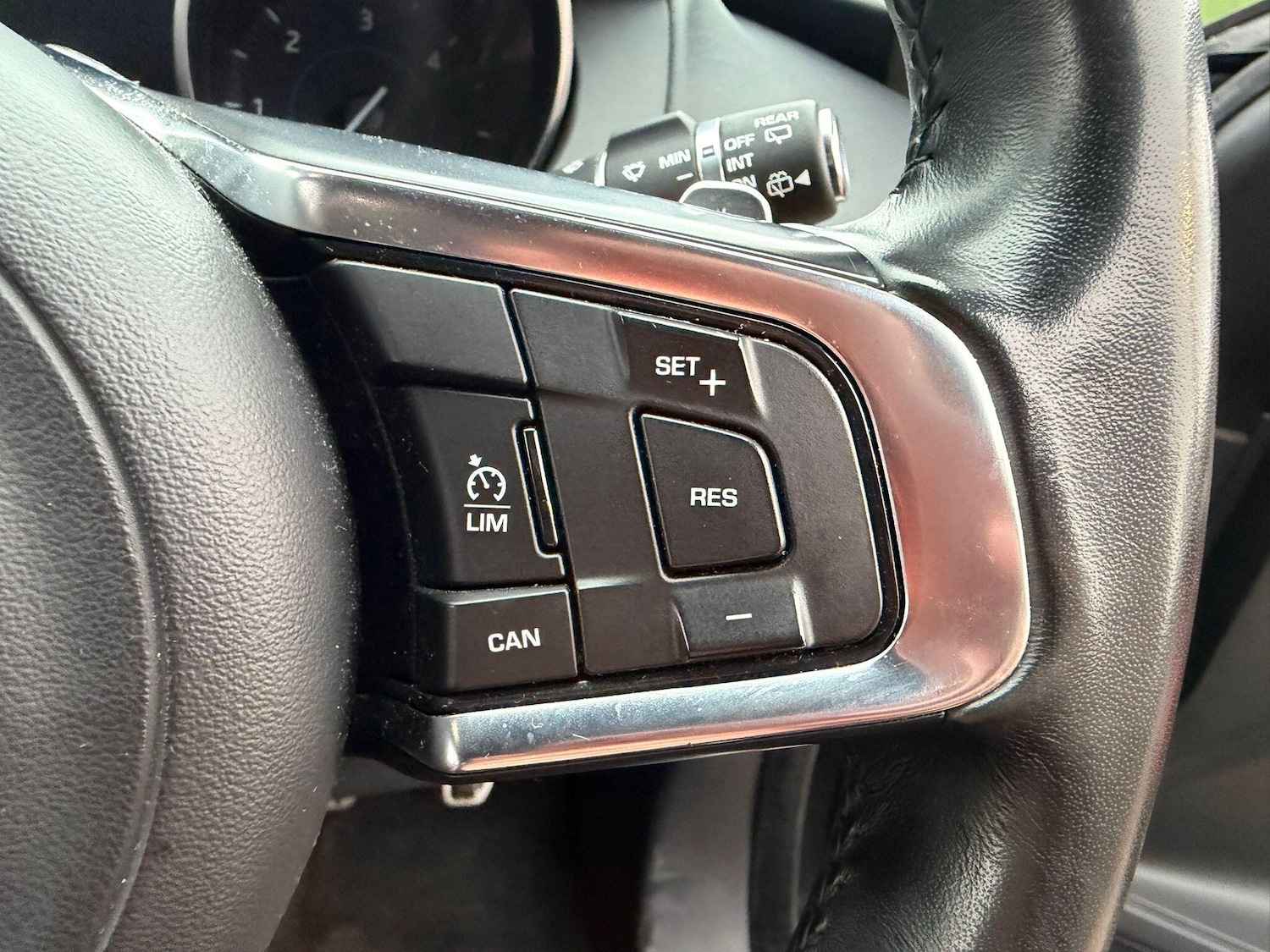 Used Jaguar F-Pace 2017 for sale - 78072639: Photo 27