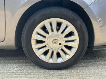 Used Renault Clio 2009 for sale - 74898973: Photo