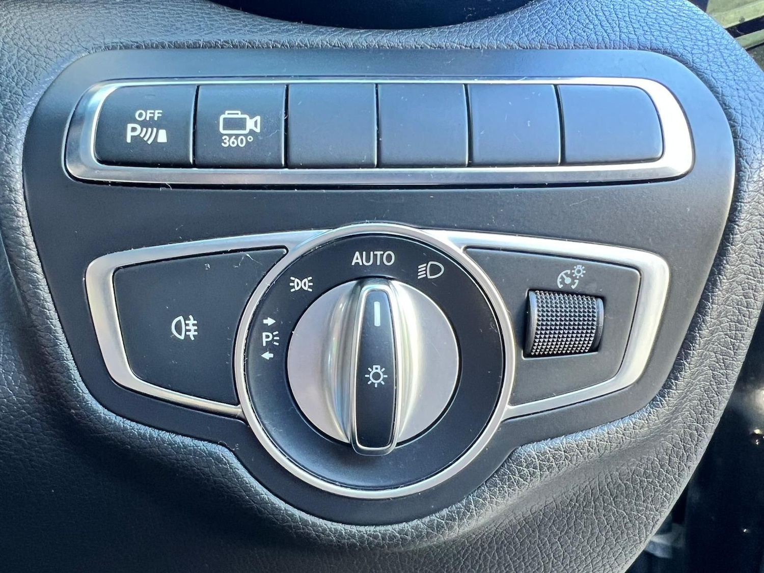 Used Mercedes-Benz GLC 2016 for sale - 76996204: Photo 30