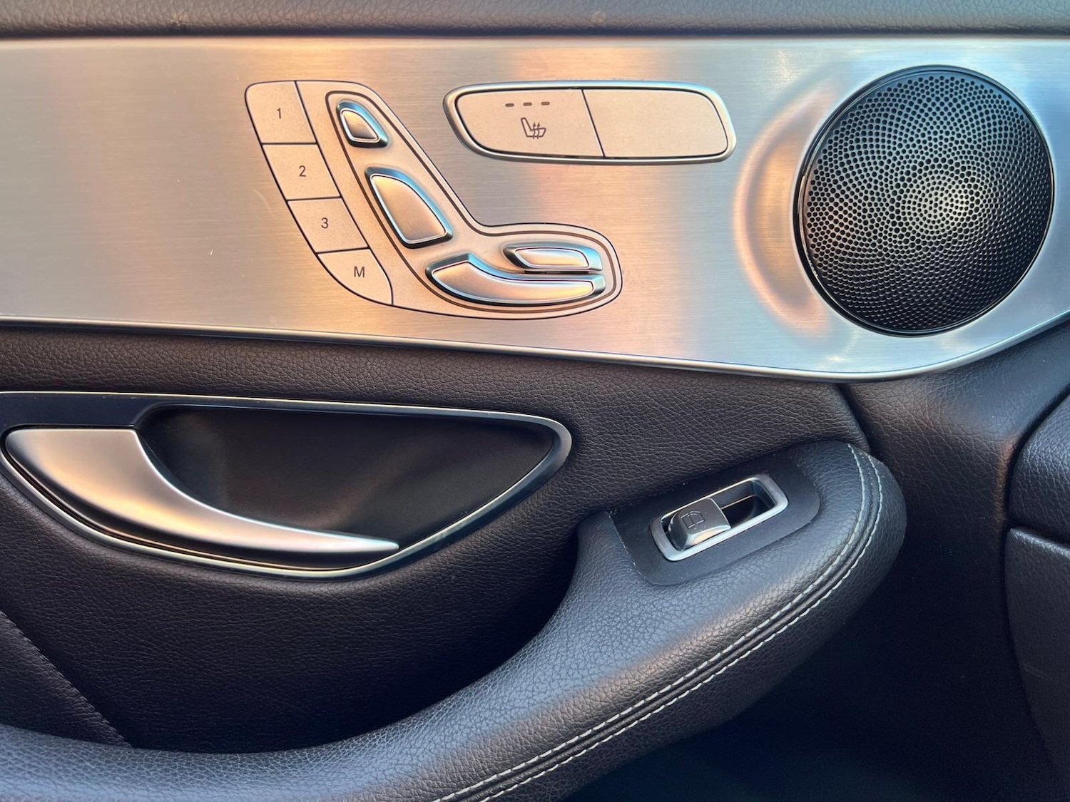 Used Mercedes-Benz GLC 2016 for sale - 76996204: Photo 31