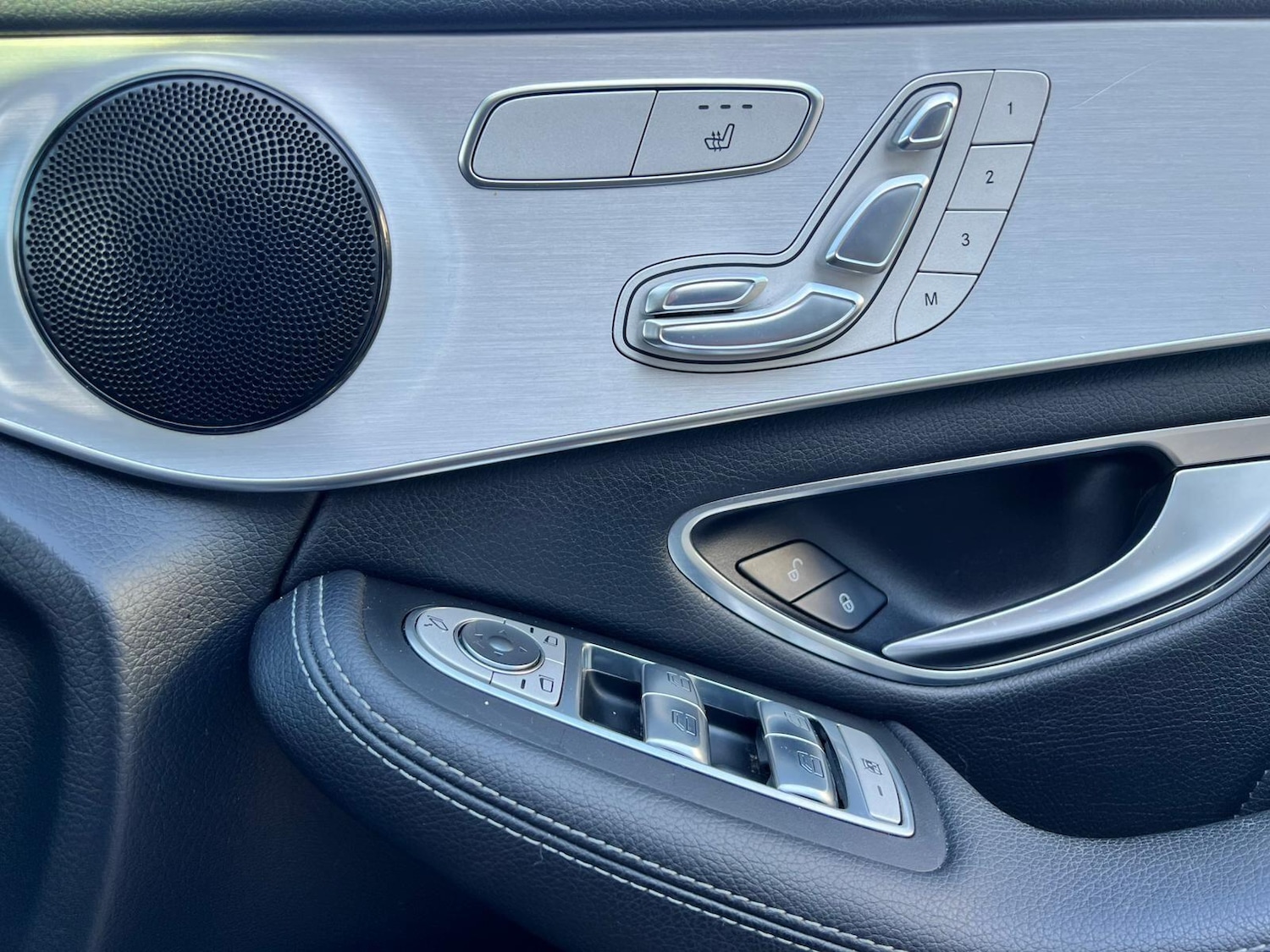 Used Mercedes-Benz GLC 2016 for sale - 76996204: Photo 9