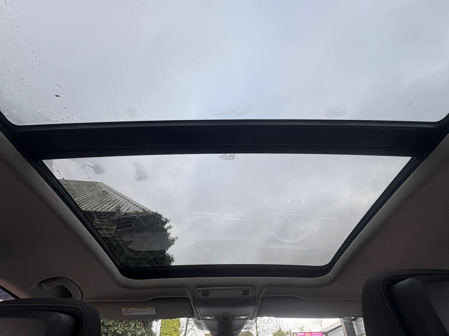 Used Volkswagen Tiguan 2018 for sale - 78147763: Photo 2