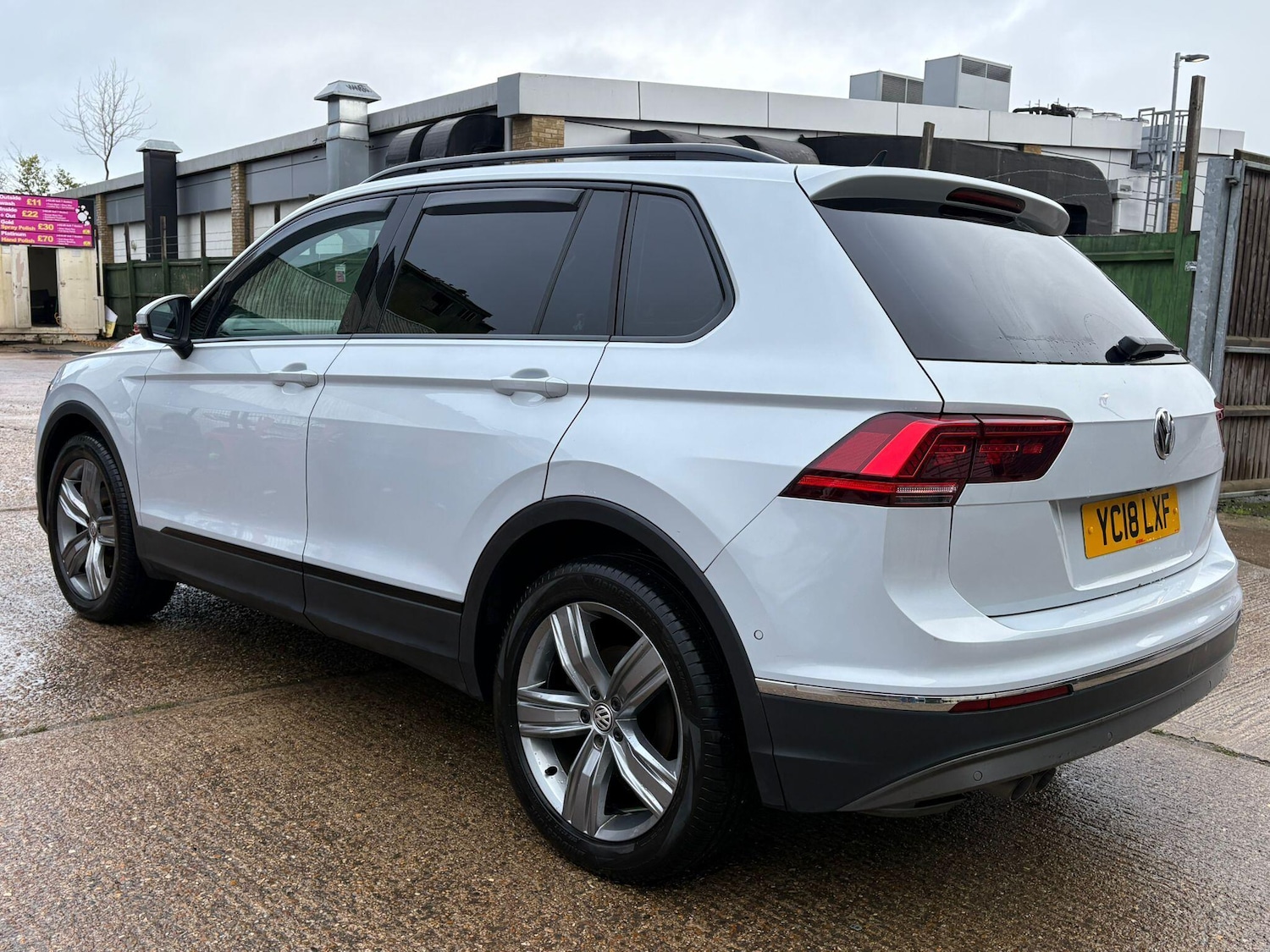 Used Volkswagen Tiguan 2018 for sale - 78147763: Photo 8