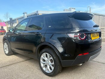 Used Land Rover Discovery Sport 2016 for sale - 78148351: Photo