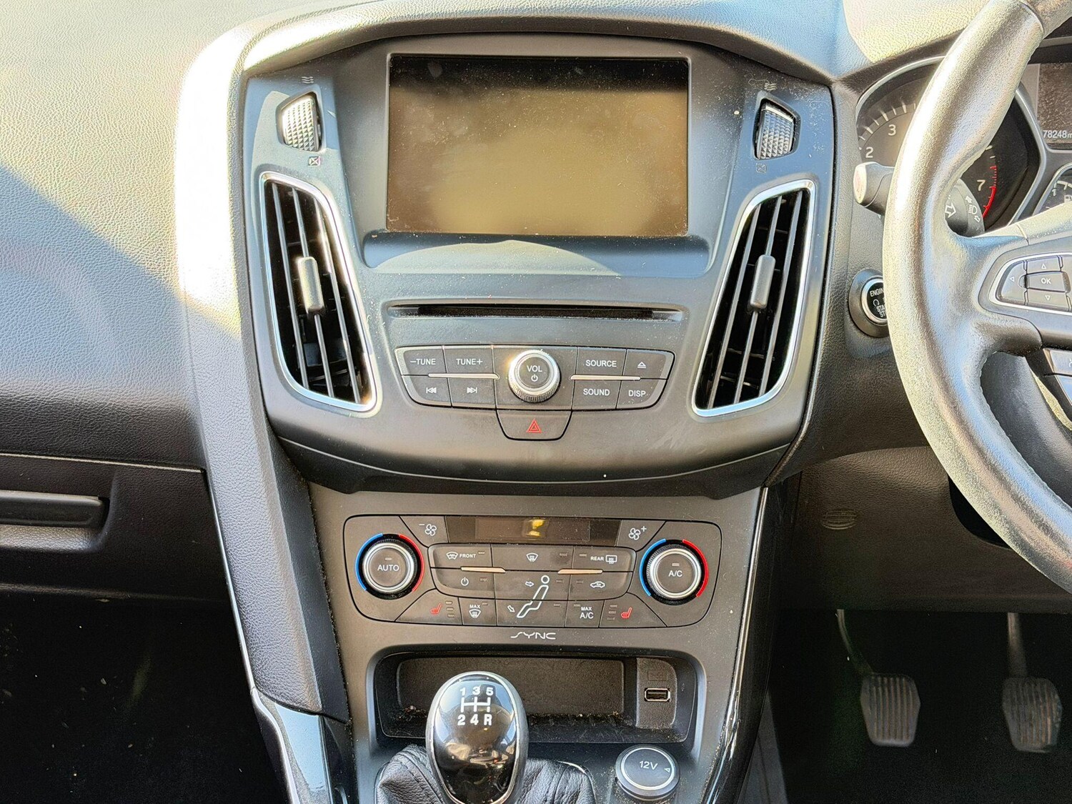 Used Ford Focus 2015 for sale - 77939308: Photo 23