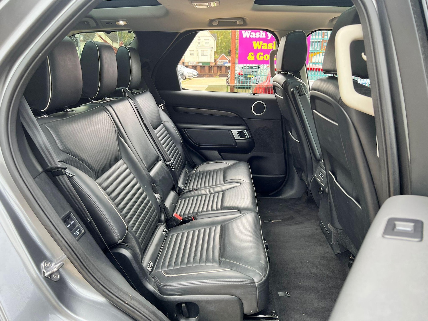 Used Land Rover Discovery 2018 for sale - 76361425: Photo 17