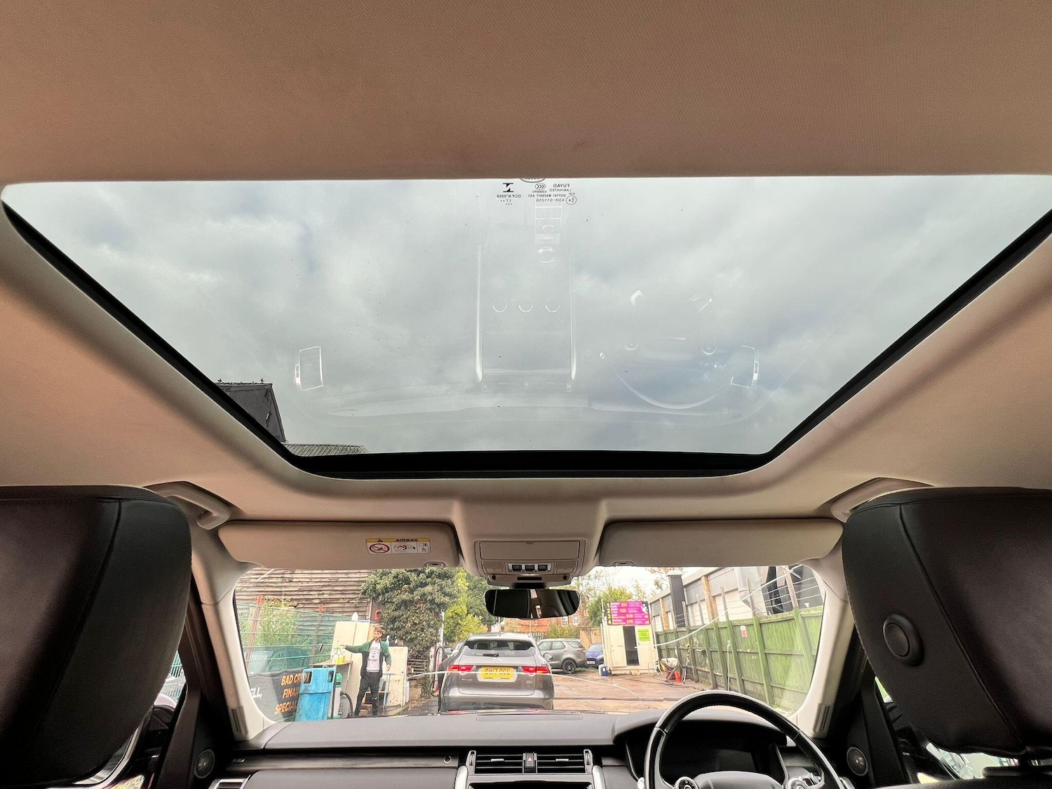 Used Land Rover Discovery 2018 for sale - 76361425: Photo 2